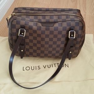 Authentic LV Rivington Gm.